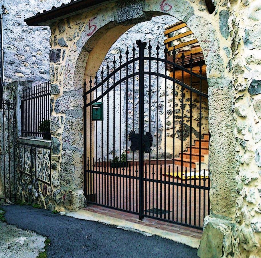 La Casa Sull' Altopiano Mountain Lake Iseo Hospitality Bossico Exterior foto